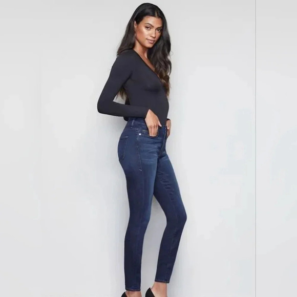 Good American - Good Legs High Rise Jeans in Blue089 Sz14/32 - Picture 3 of 16